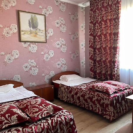 Гостиничный Комплекс Жеты Казына Zharkent Exteriör bild